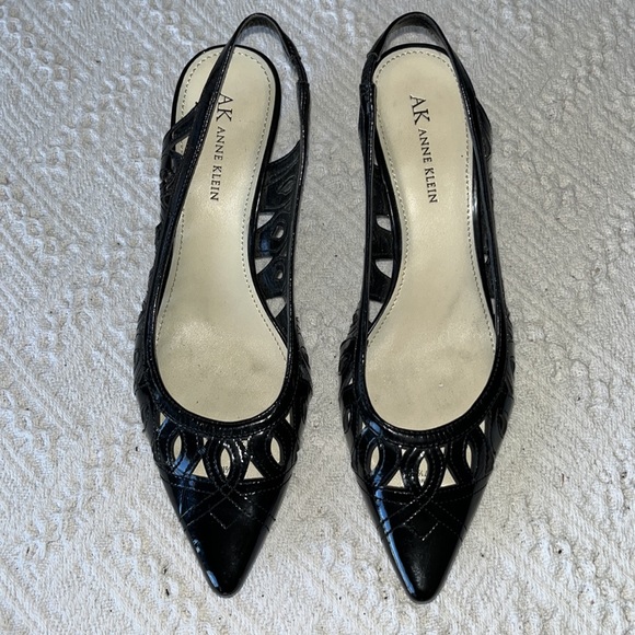 AK Anne Klein Dynamo Black Patent Slingback Heels 7.5M - Picture 2 of 8